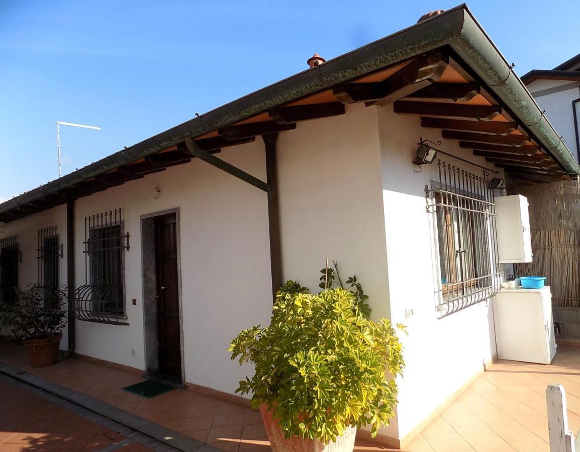 Casa Nuccia Gentili David Aparthotel Marina di Massa Exteriör bild